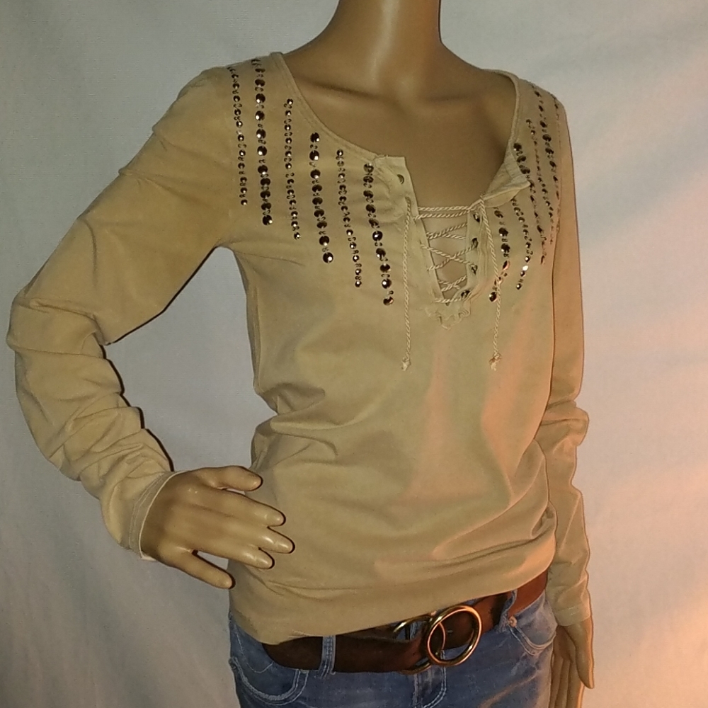 Gimmicks  by BKE Blouse